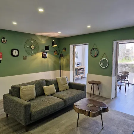 Lejlighed Campanha Clock House With Terrace Porto