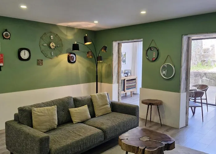 Lejlighed Campanha Clock House With Terrace Porto