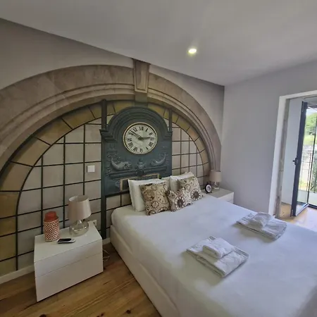 Campanhã Clock House With Terrace Apartment